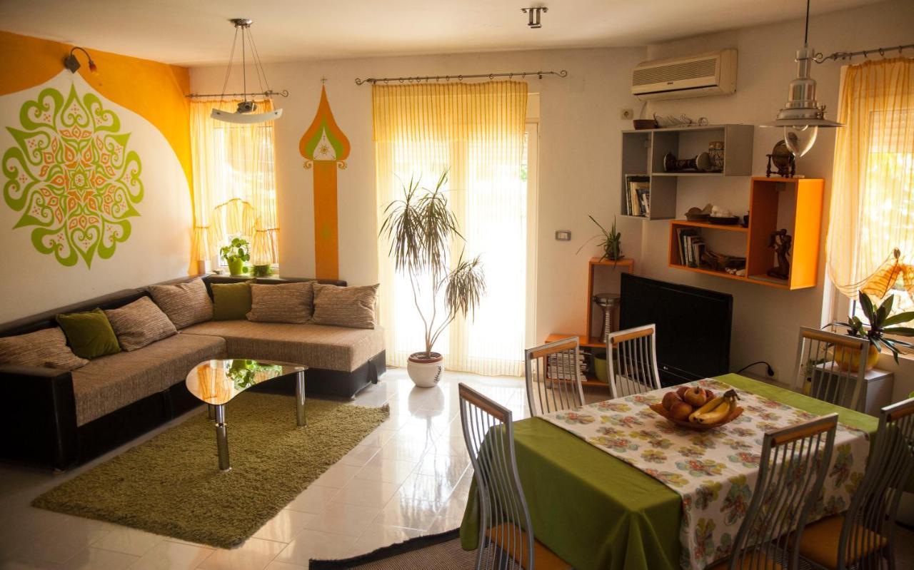 Mirta Apartments Family Farm Budva Ngoại thất bức ảnh