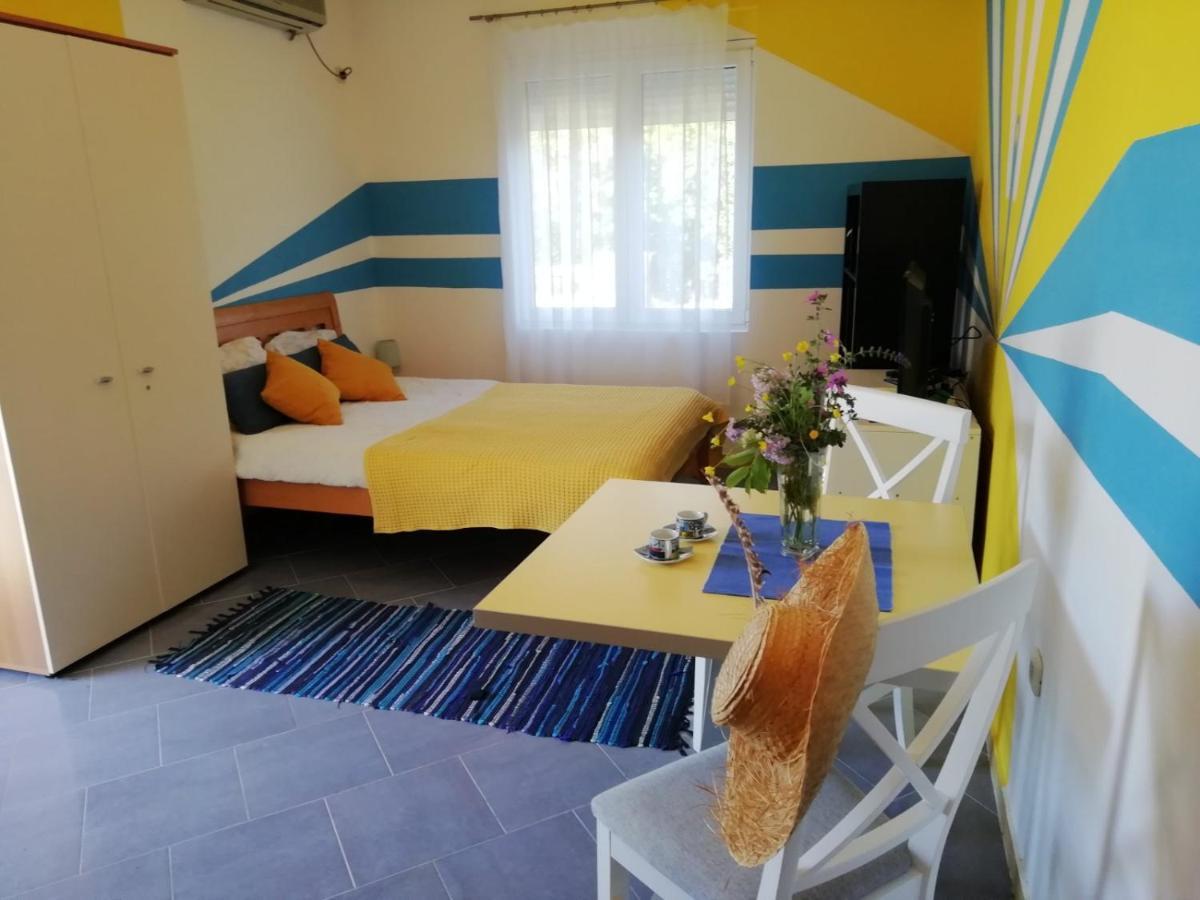 Mirta Apartments Family Farm Budva Ngoại thất bức ảnh