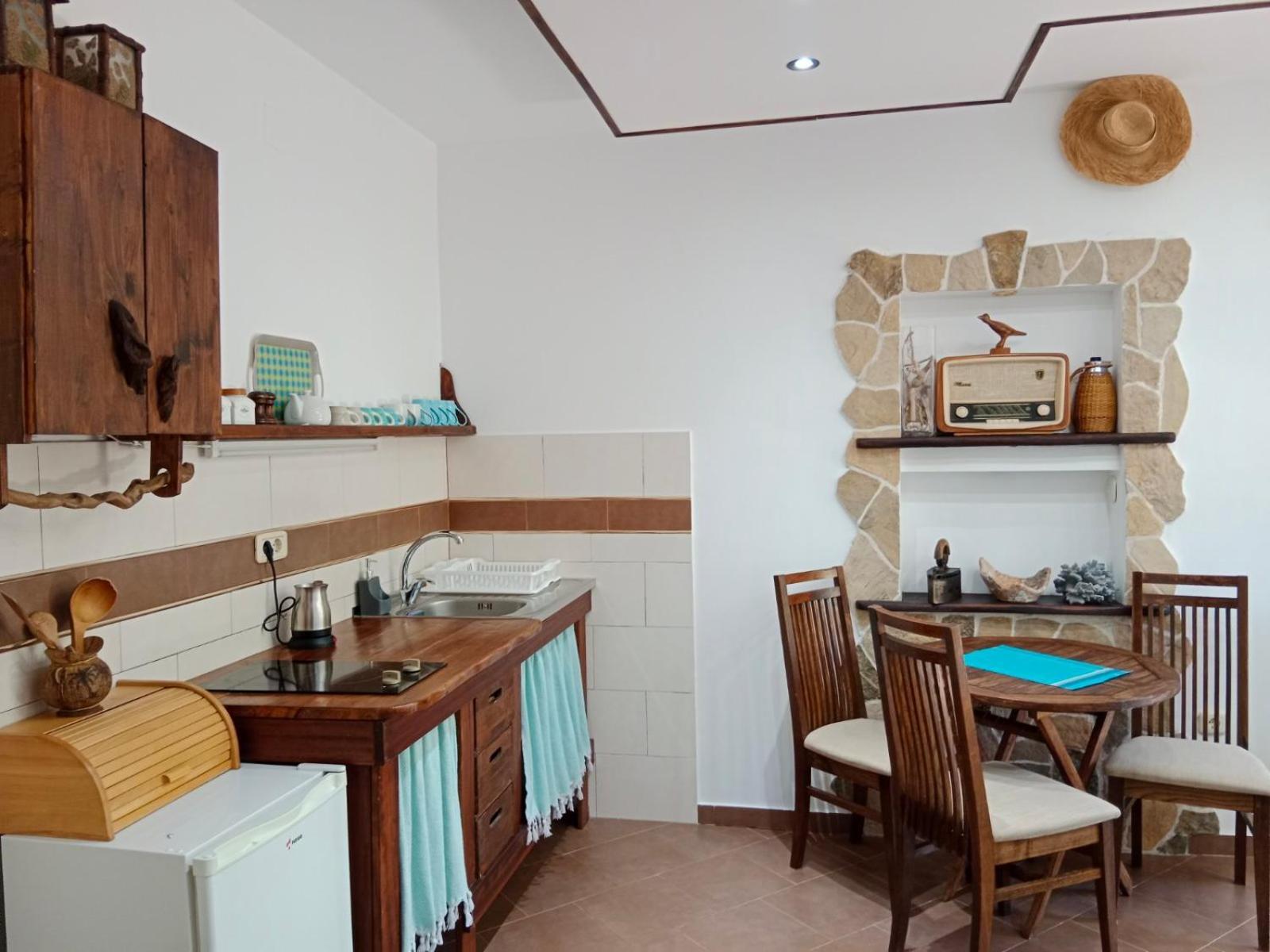 Mirta Apartments Family Farm Budva Ngoại thất bức ảnh